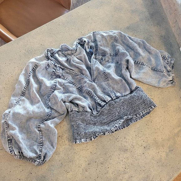 Zenana Womens Denim Cropped Cuntry Style Blouse Shirt Size Medium - Picture 4 of 4